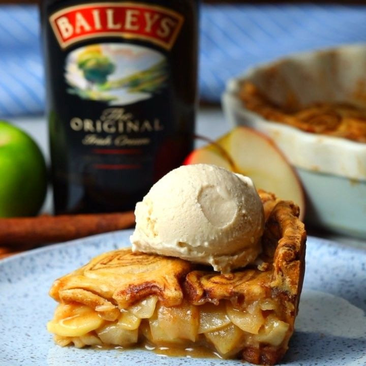 Twisted Cinnamon Swirl Apple Pie
 Twisted on Instagram “Baileys Cinnamon Swirl Caramel