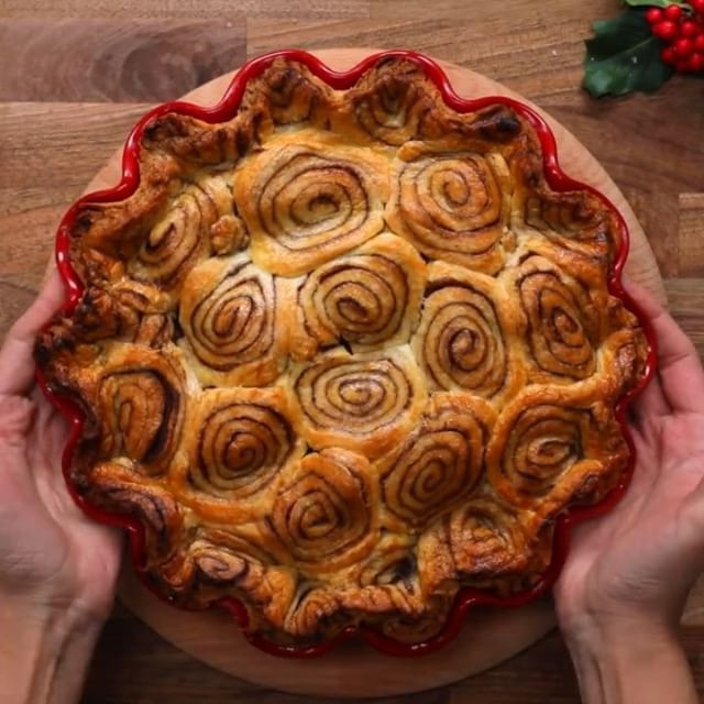 Twisted Cinnamon Swirl Apple Pie
 Cinnamon Swirl Apple Pie Twisted TwistedFood