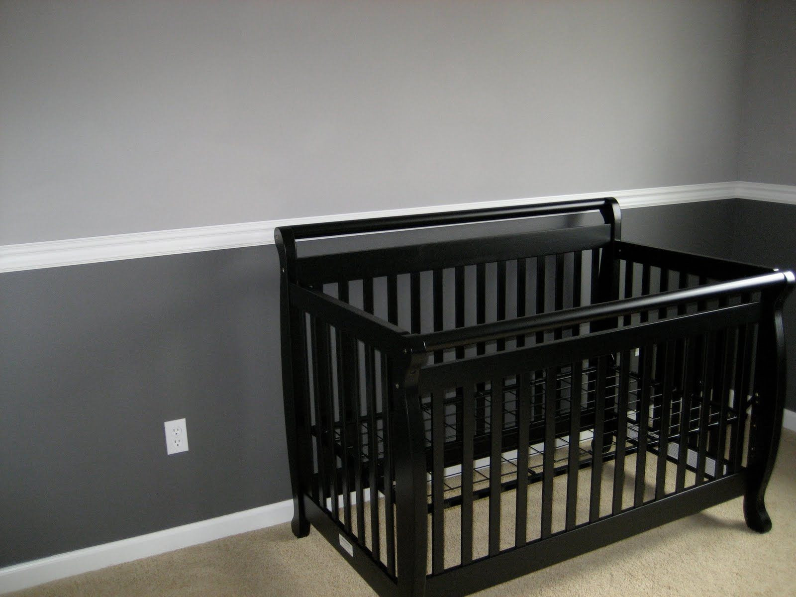 Two Tone Bedroom Walls
 two tone gray walls