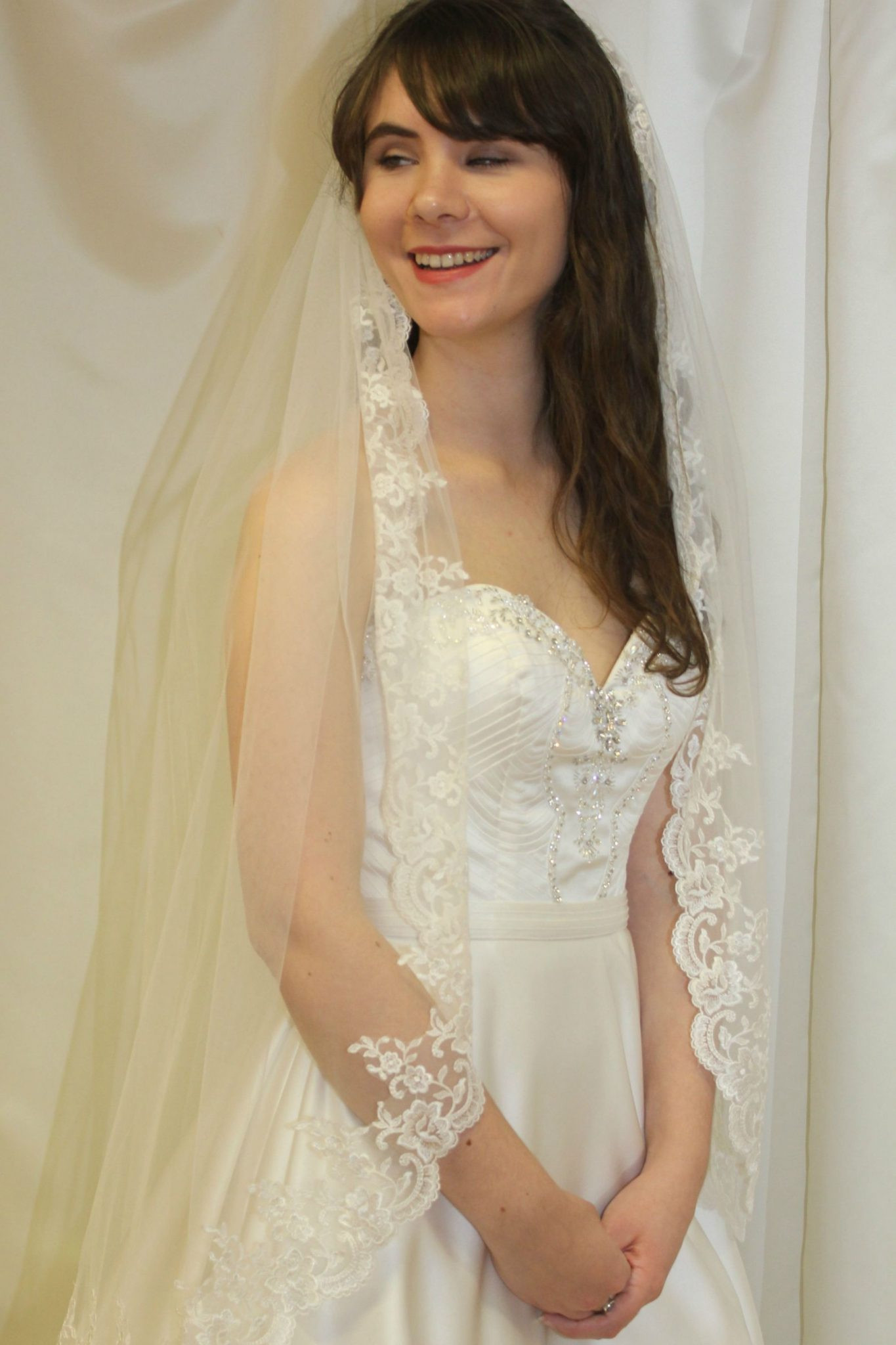 Uk Wedding Veils
 Waist Length Full lace edged Wedding Veil