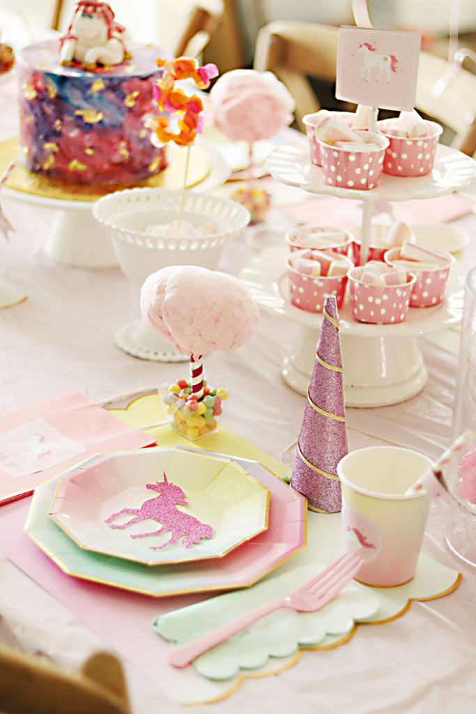 Unicorn Party Table Ideas
 Unicorn Birthday Party Darling Darleen