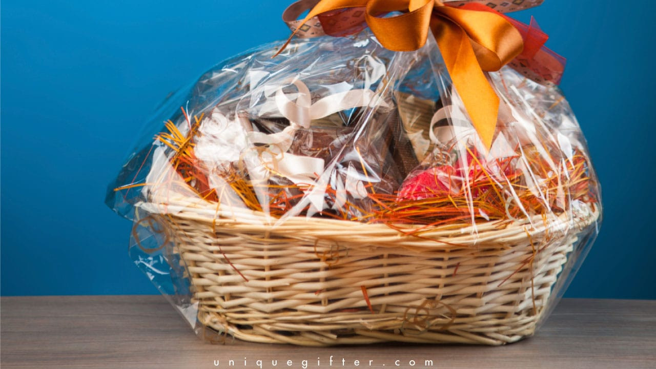 Unique Gift Basket Ideas
 Gift Basket Ideas For Those with a Sweet Tooth Unique