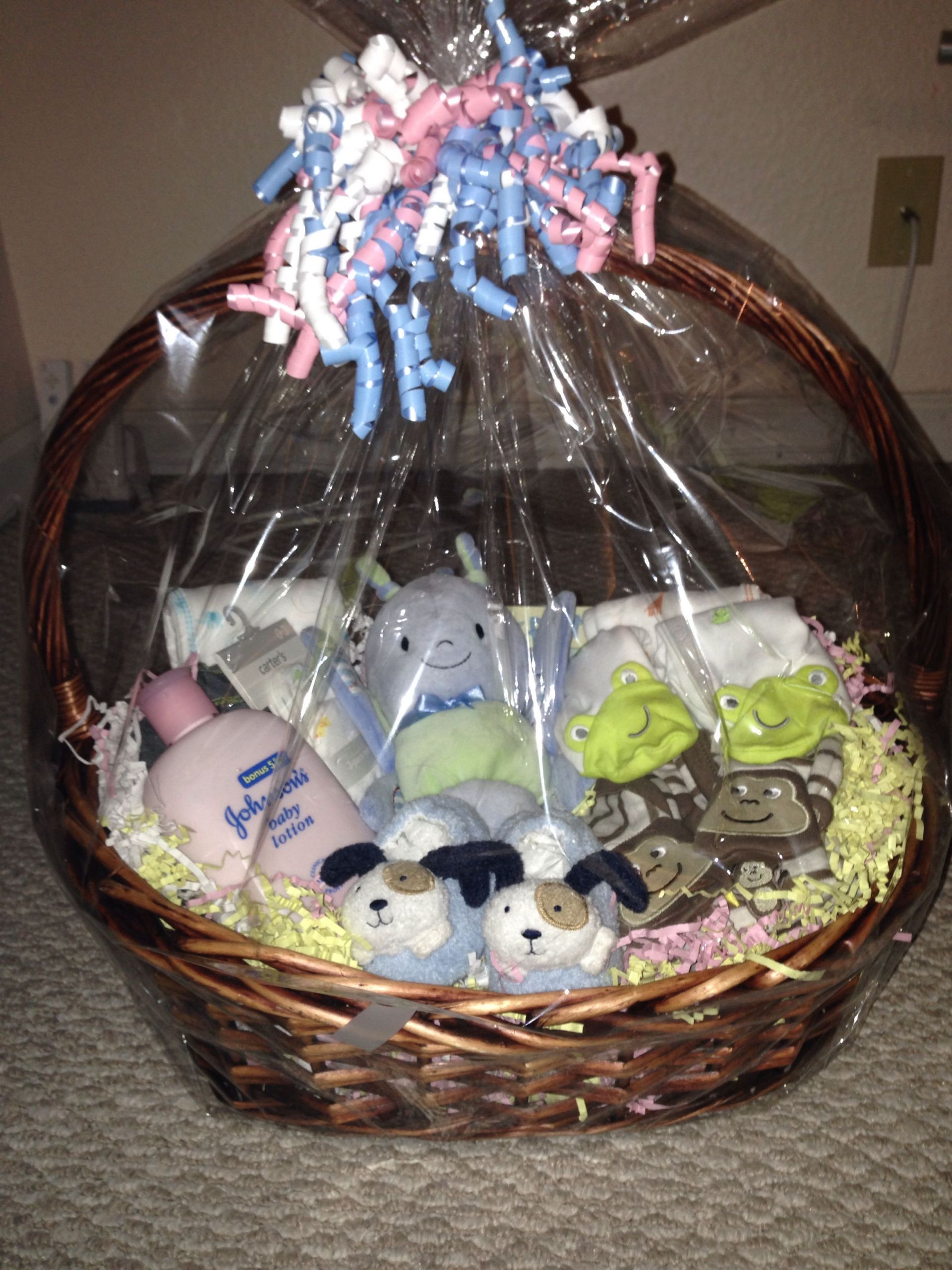 Unisex Gift Basket Ideas
 DIY Uni Baby Gift Basket