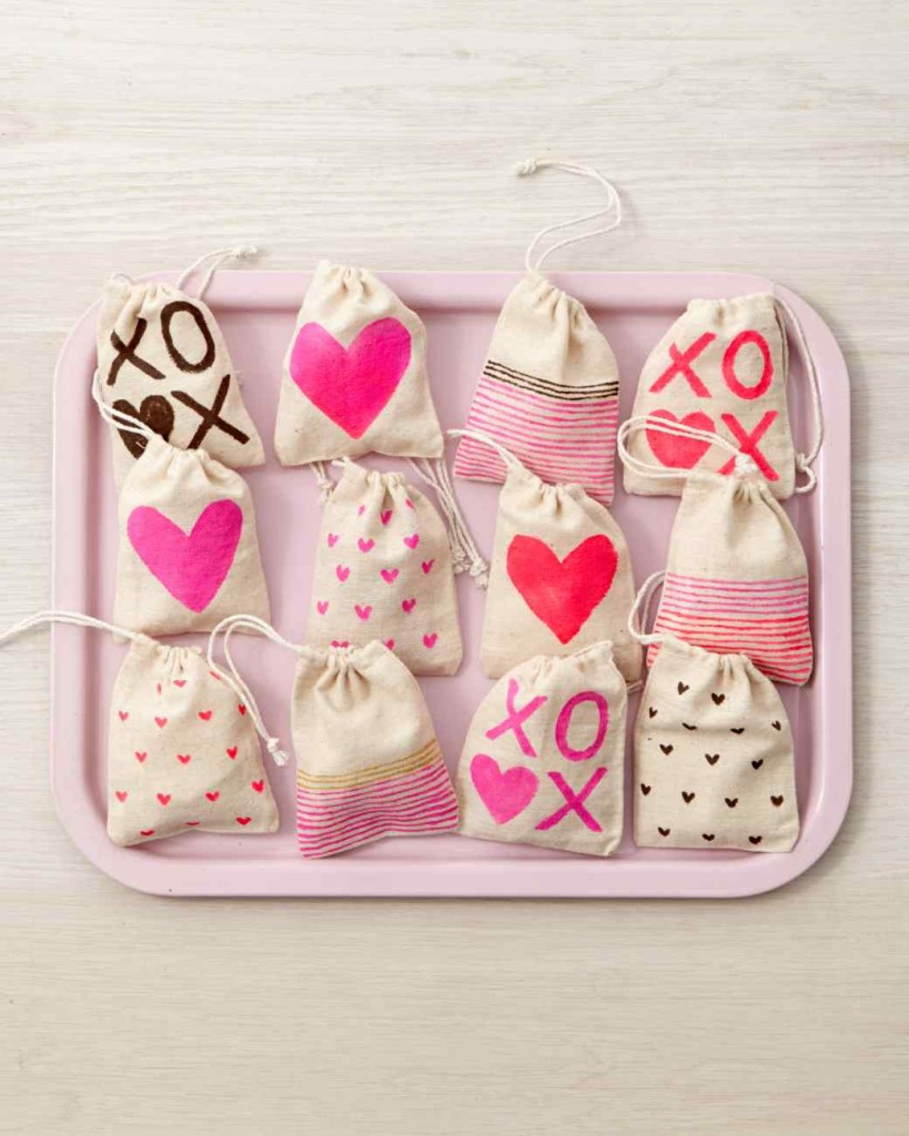 Valentine Gift Bag Ideas
 40 Creative Valentine s Day Craft Ideas and Sweet Treats