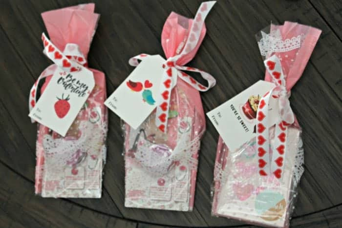 Valentine Gift Bag Ideas
 Valentines Gift Bag Ideas