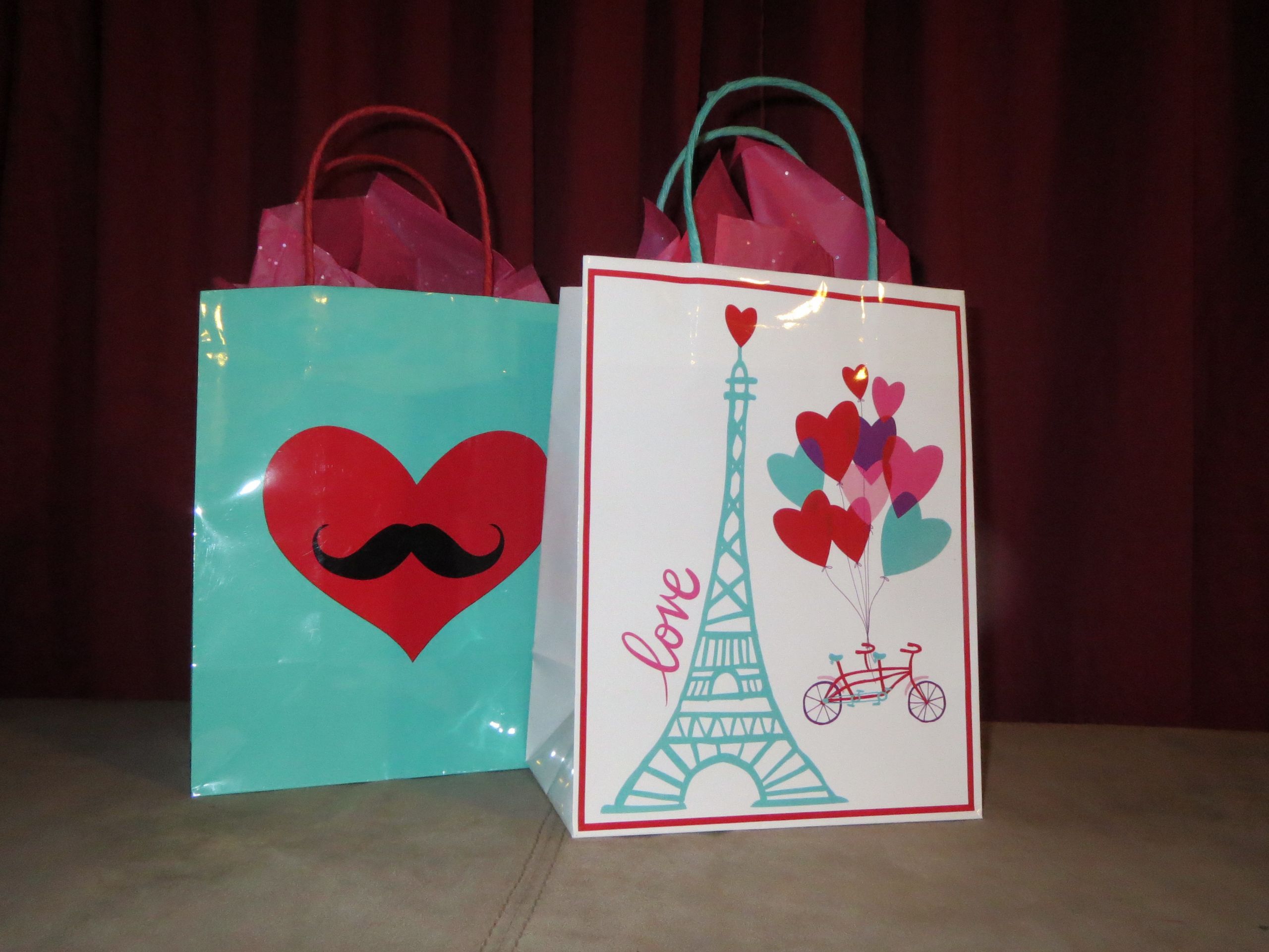 Valentine Gift Bag Ideas
 5 DIY Valentine’s Gift Ideas