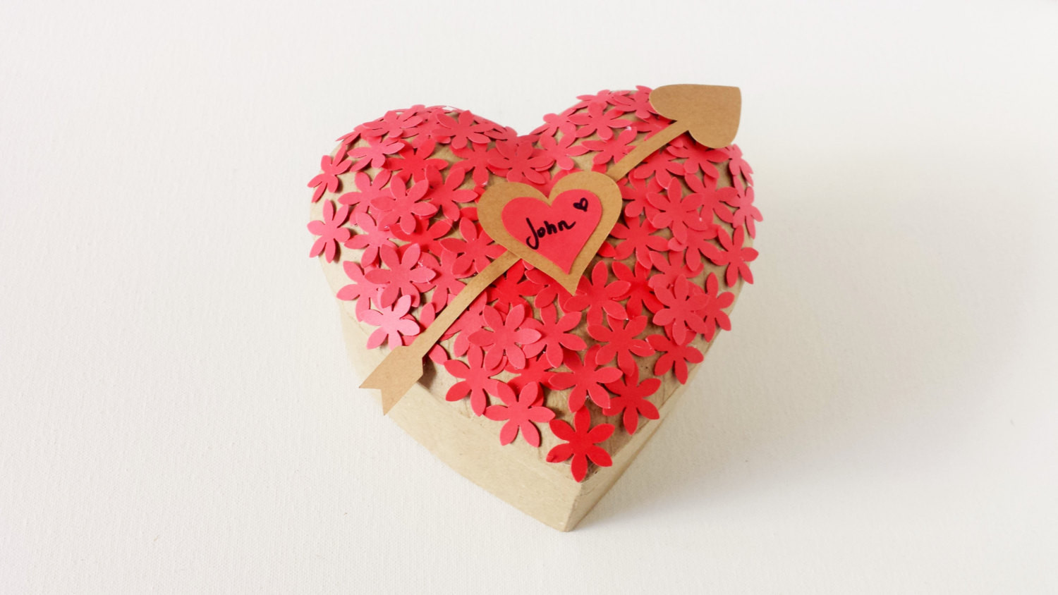 Valentine Gift Box Ideas
 18 Cute Little Gift Box Ideas for Valentine s Day