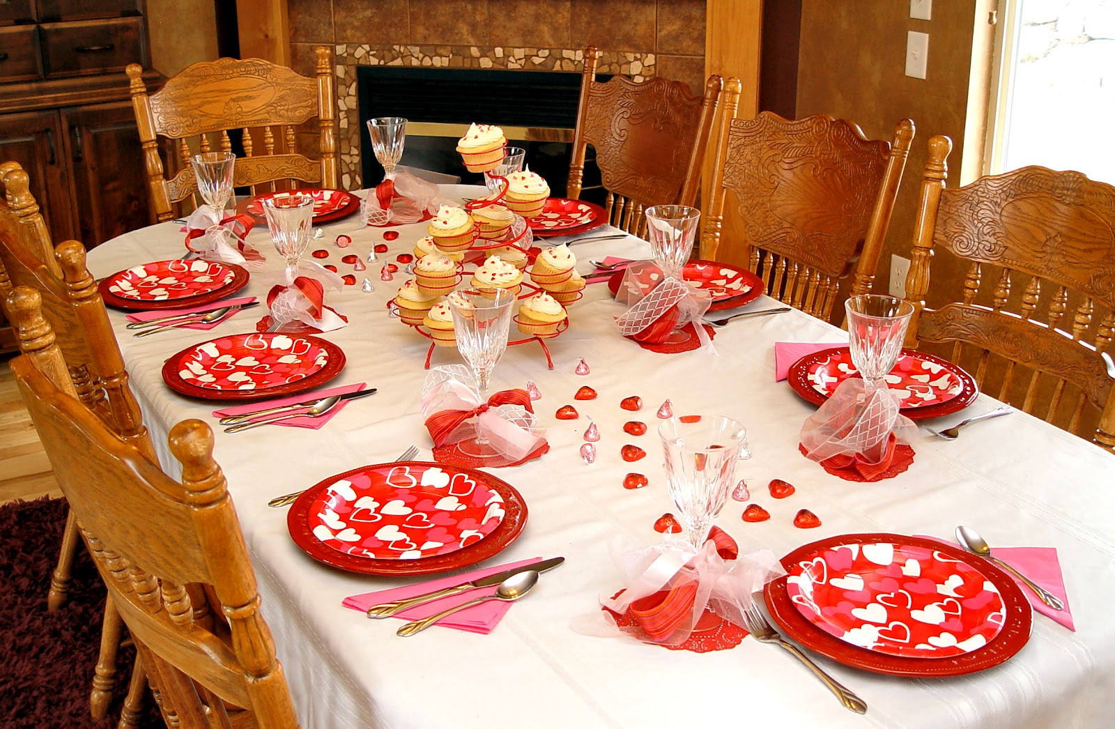 Valentine'S Dinner Ideas For Family
 Family Valentines Dinner Idea and How To Make A Junk Bow