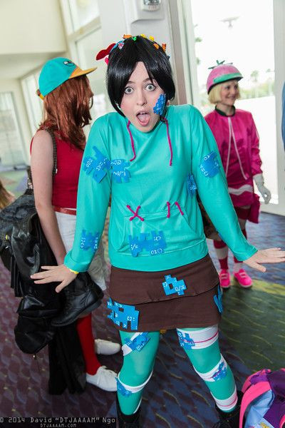 Vanellope Von Schweetz Costume DIY
 Vanellope von Schweetz glitching