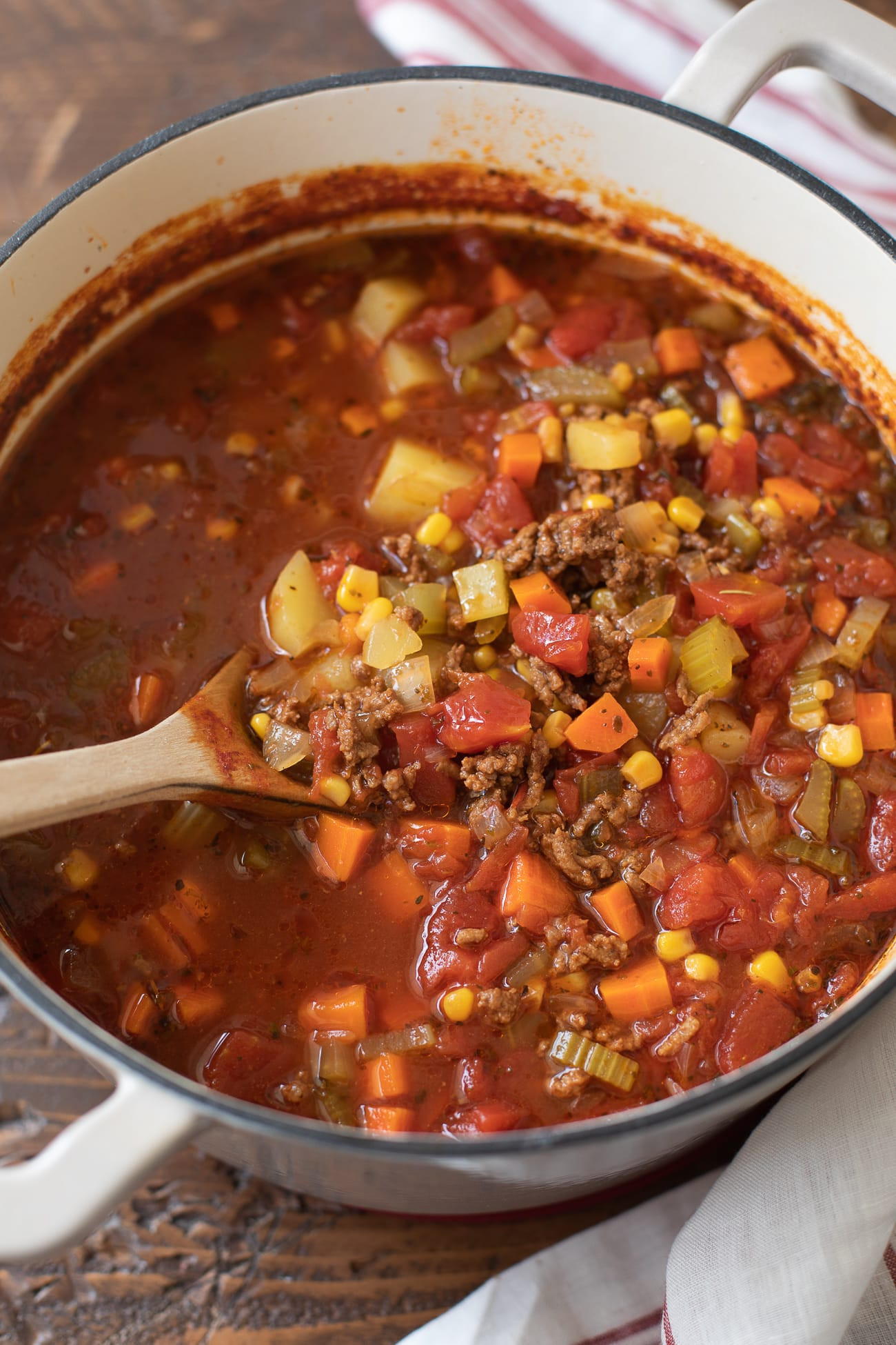 Vegetable Ground Beef Soup Recipes
 Easy Hamburger Soup Recipe Ground Beef and Ve able Soup