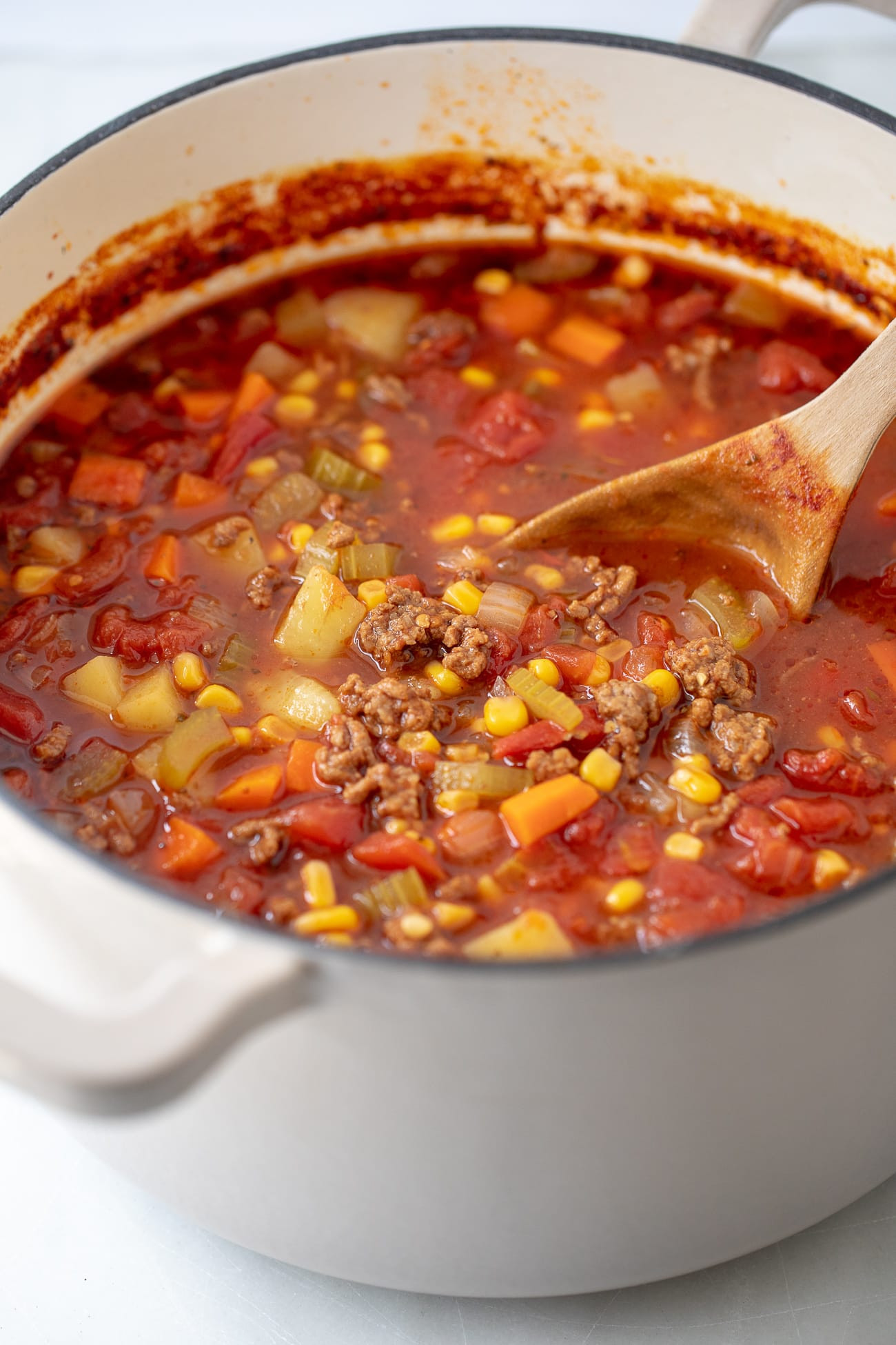 Vegetable Ground Beef Soup Recipes
 Easy Hamburger Soup Recipe Ground Beef and Ve able Soup