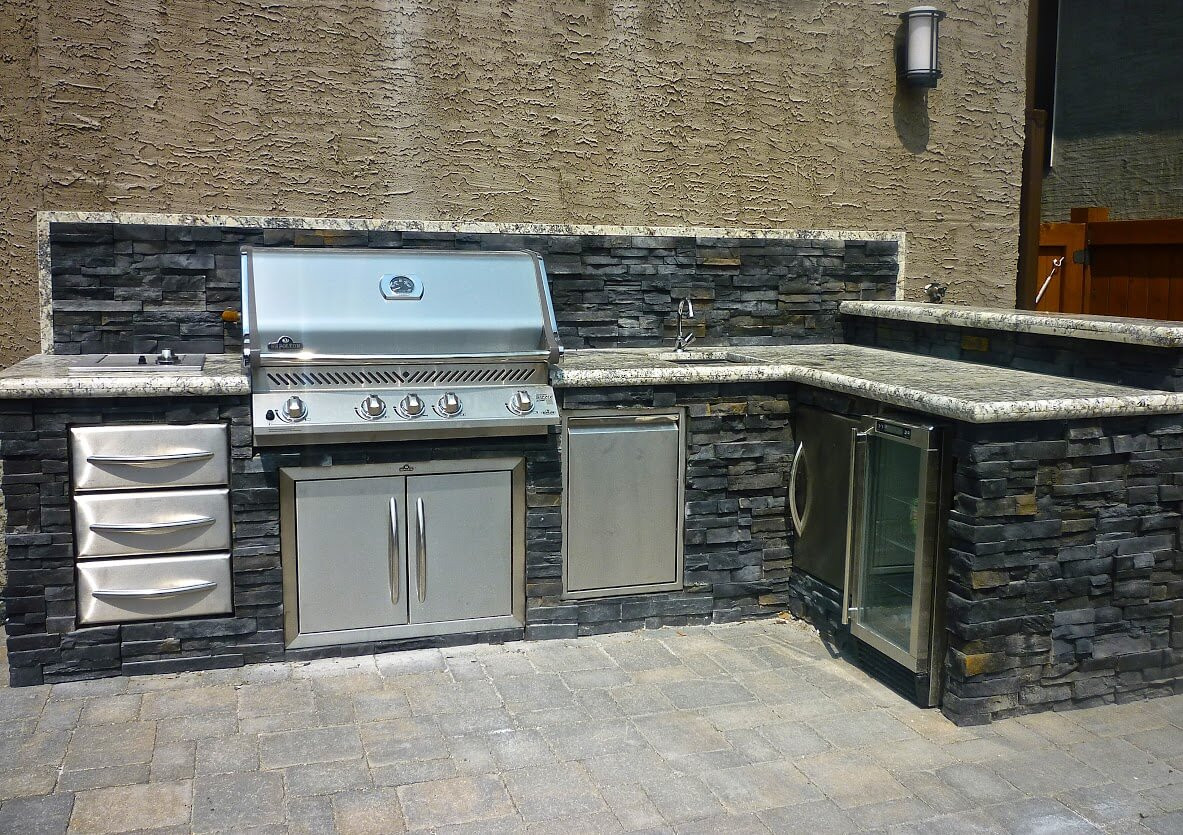 Viking Outdoor Kitchen
 Outdoor Kitchens