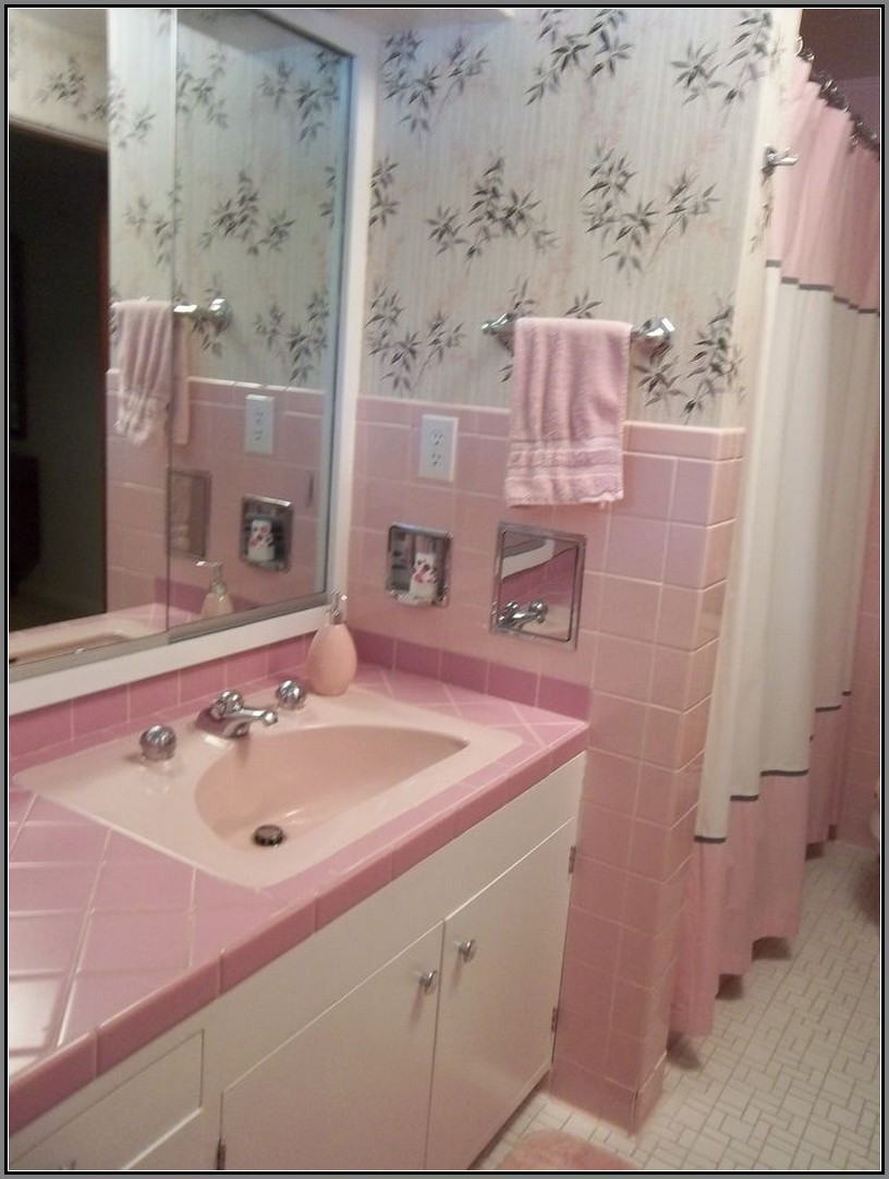 Vintage Bathroom Tile
 40 vintage pink bathroom tile ideas and pictures