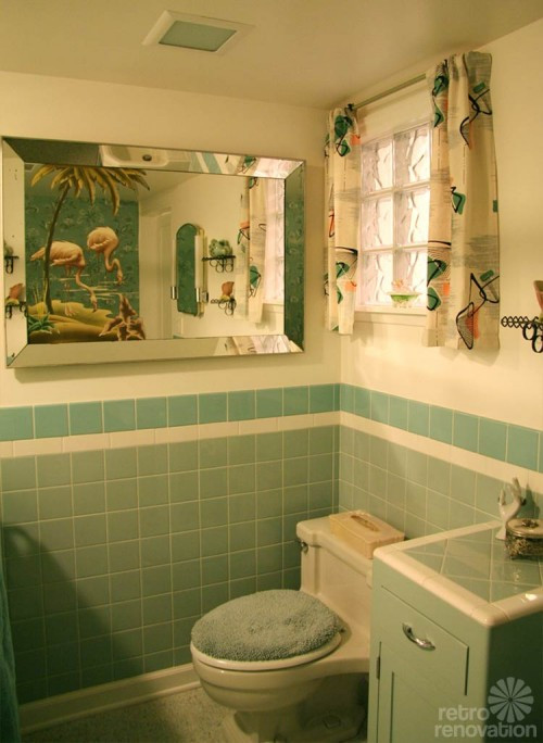 Vintage Style Bathroom Tile
 Gorgeous blue tile bathroom vintage style from scratch