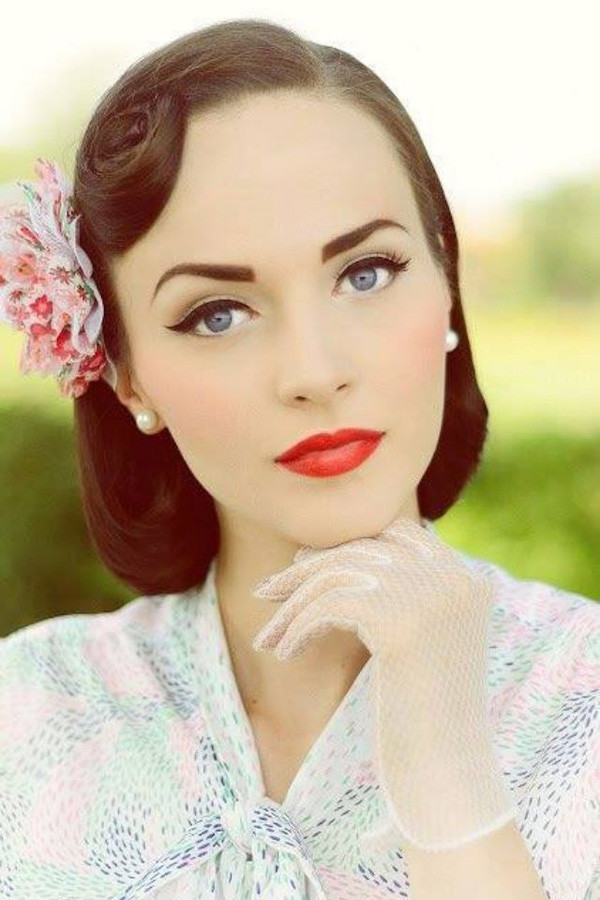 Vintage Wedding Makeup
 31 Gorgeous Wedding Makeup & Hairstyle Ideas For Every