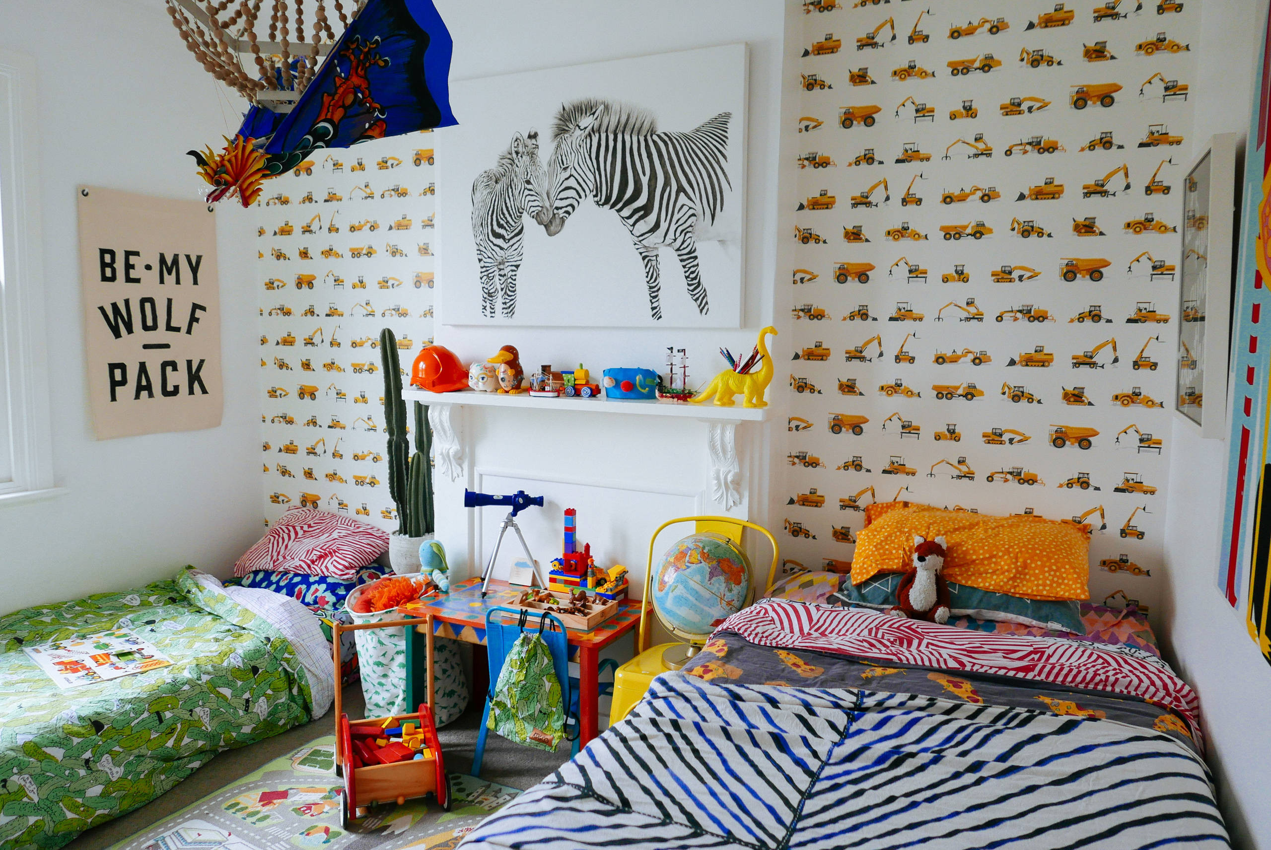 Wallpapers Kids Room
 10 Wallpapers to Treat Your Kid s Bedrooms