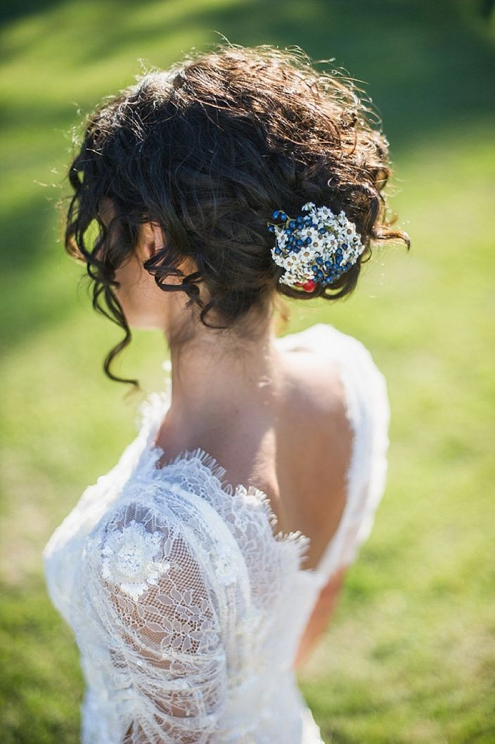 Wavy Bridesmaid Hairstyles
 33 Modern Curly Hairstyles That Will Slay on Your Wedding