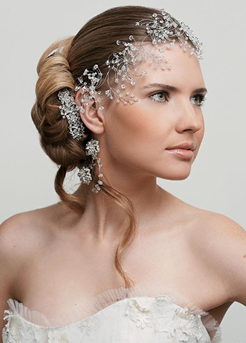 Wedding Bridal Hairstyles Pictures
 Pick the best ideas for your trendy bridal hairstyle