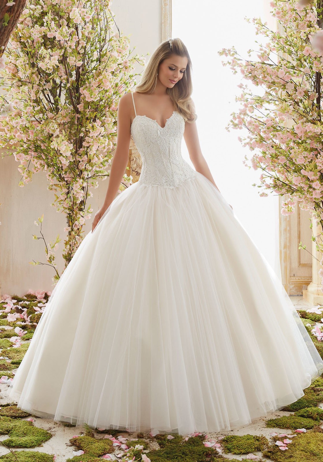 Wedding Gowns Lace
 Chantilly Lace on Tulle Ball Gown Wedding Dress