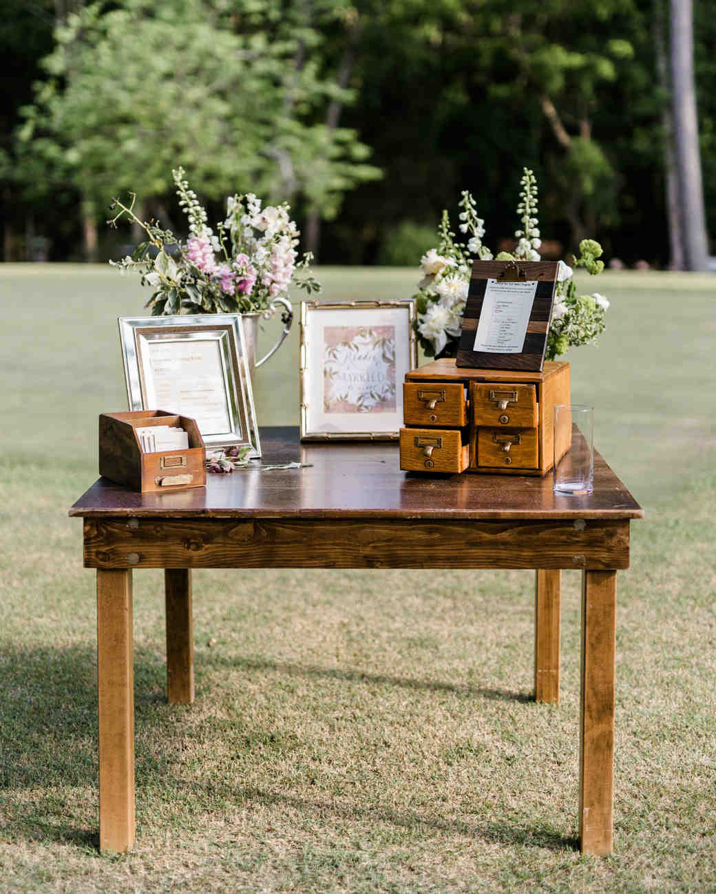 Wedding Guest Book Corner
 Unique Wedding Guest Book Ideas That Aren t Actually Books