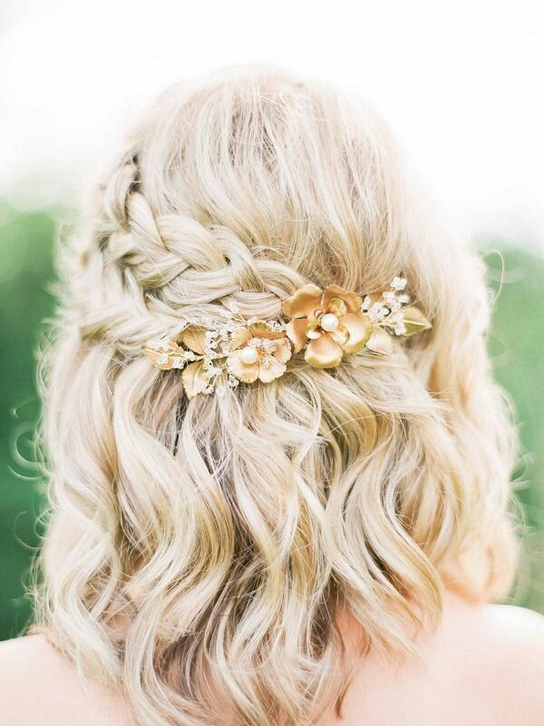 Wedding Hairstyles For Medium Hair Half Up
 half up half down wedding hairstyles for medium length