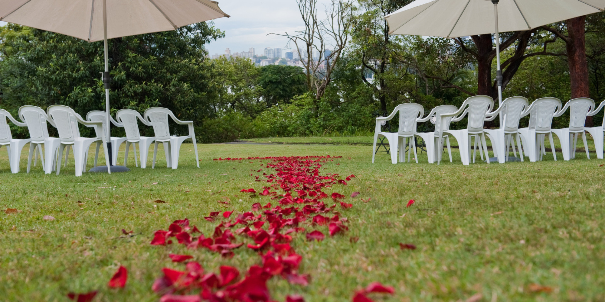 Wedding In Backyard
 10 Tips for Planning the Perfect Backyard Wedding