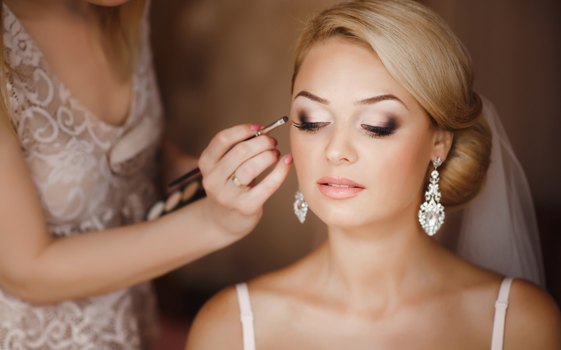 Wedding Makeup Trial
 10 Top Tips How to Get the Most Out of Your Wedding Hair