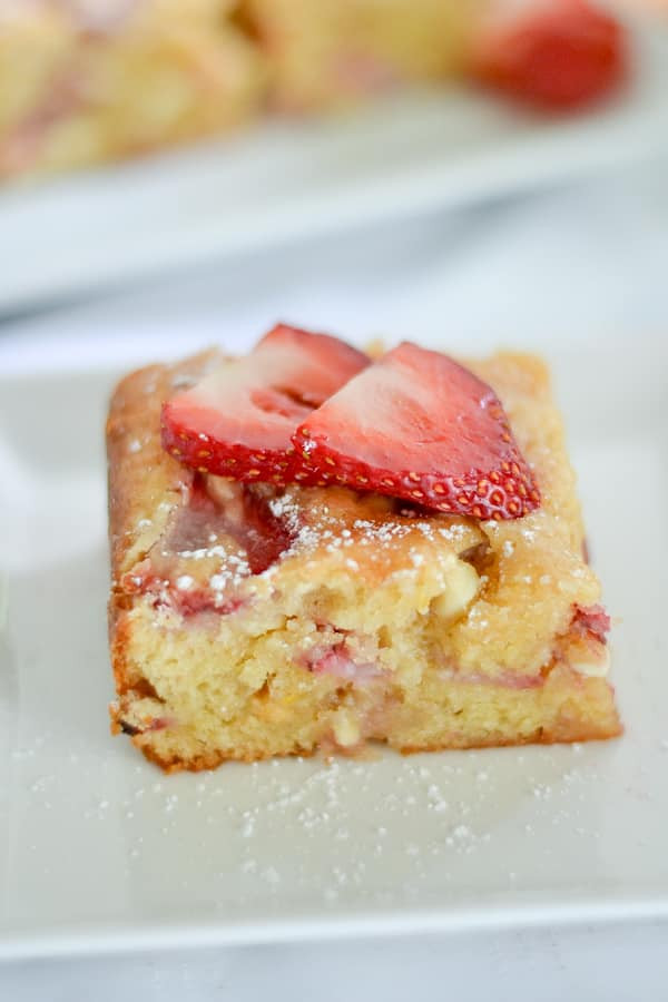 White Cake With Chocolate Chips
 Strawberry White Chocolate Chip Cake Salu Salo Recipes