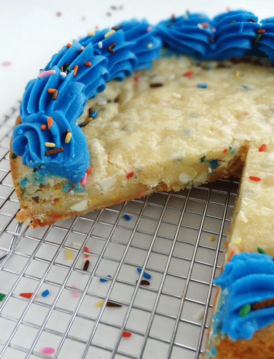 White Cake With Chocolate Chips
 Funfetti Cake Batter White Chocolate Chip Cookie Cake