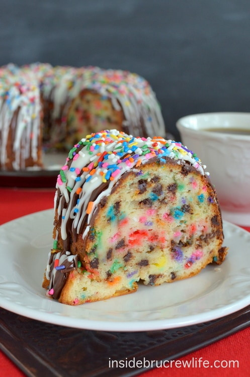 White Cake With Chocolate Chips
 White Chocolate Funfetti Chip Cake