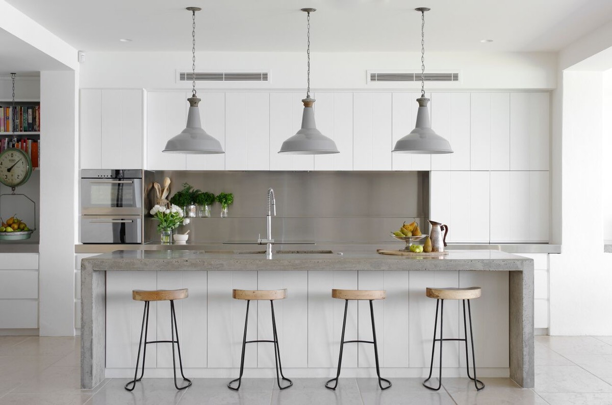 White Gray Kitchen
 30 Gorgeous Grey and White Kitchens that Get Their Mix Right