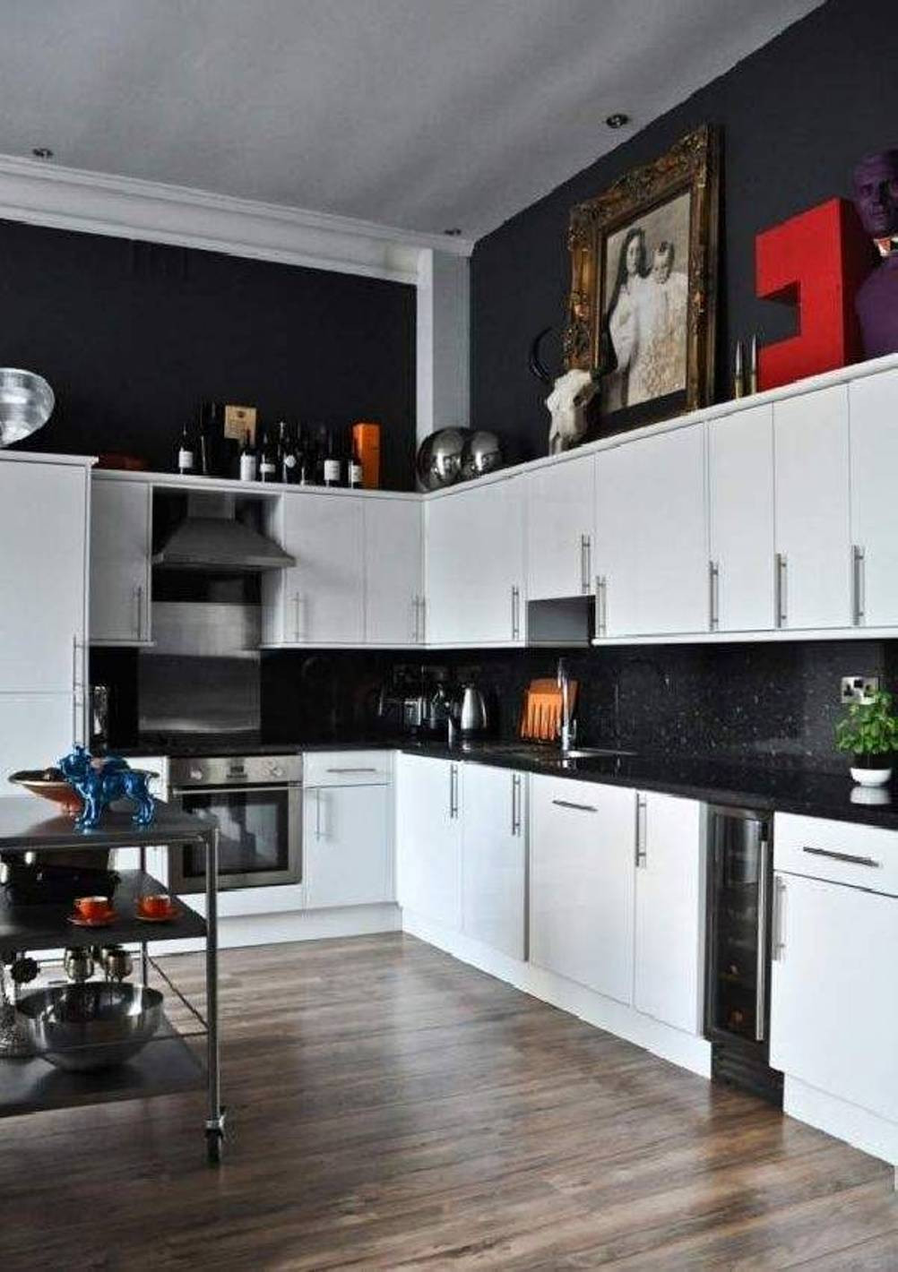 White Kitchen Accessories
 Black and White Kitchen Decor to Feed Exclusive and Modern