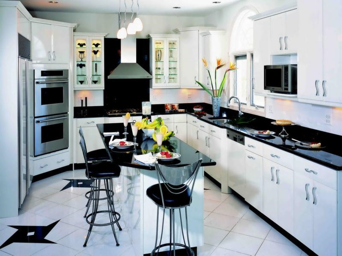 White Kitchen Accessories
 Black and White Kitchen Decor to Feed Exclusive and Modern