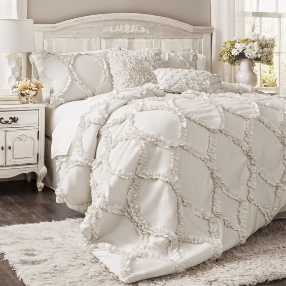 White Shabby Chic Bedroom
 25 Delicate Shabby Chic Bedroom Decor Ideas Shelterness