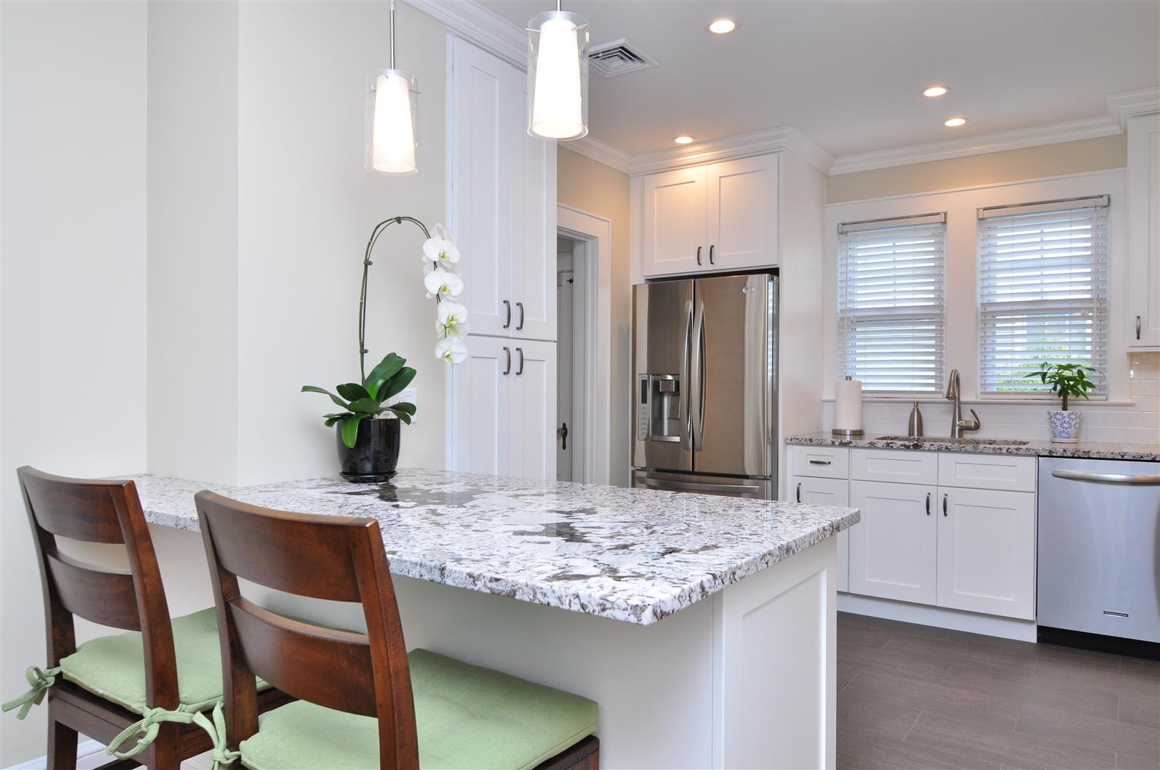 White Shaker Kitchen
 Aspen White Shaker Ready To Assemble Kitchen Cabinets