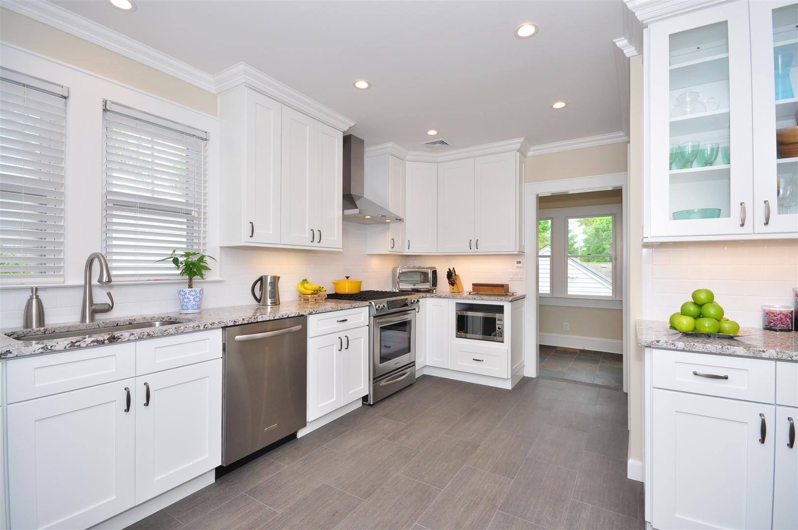 White Shaker Kitchen
 Aspen White Shaker Ready To Assemble Kitchen Cabinets