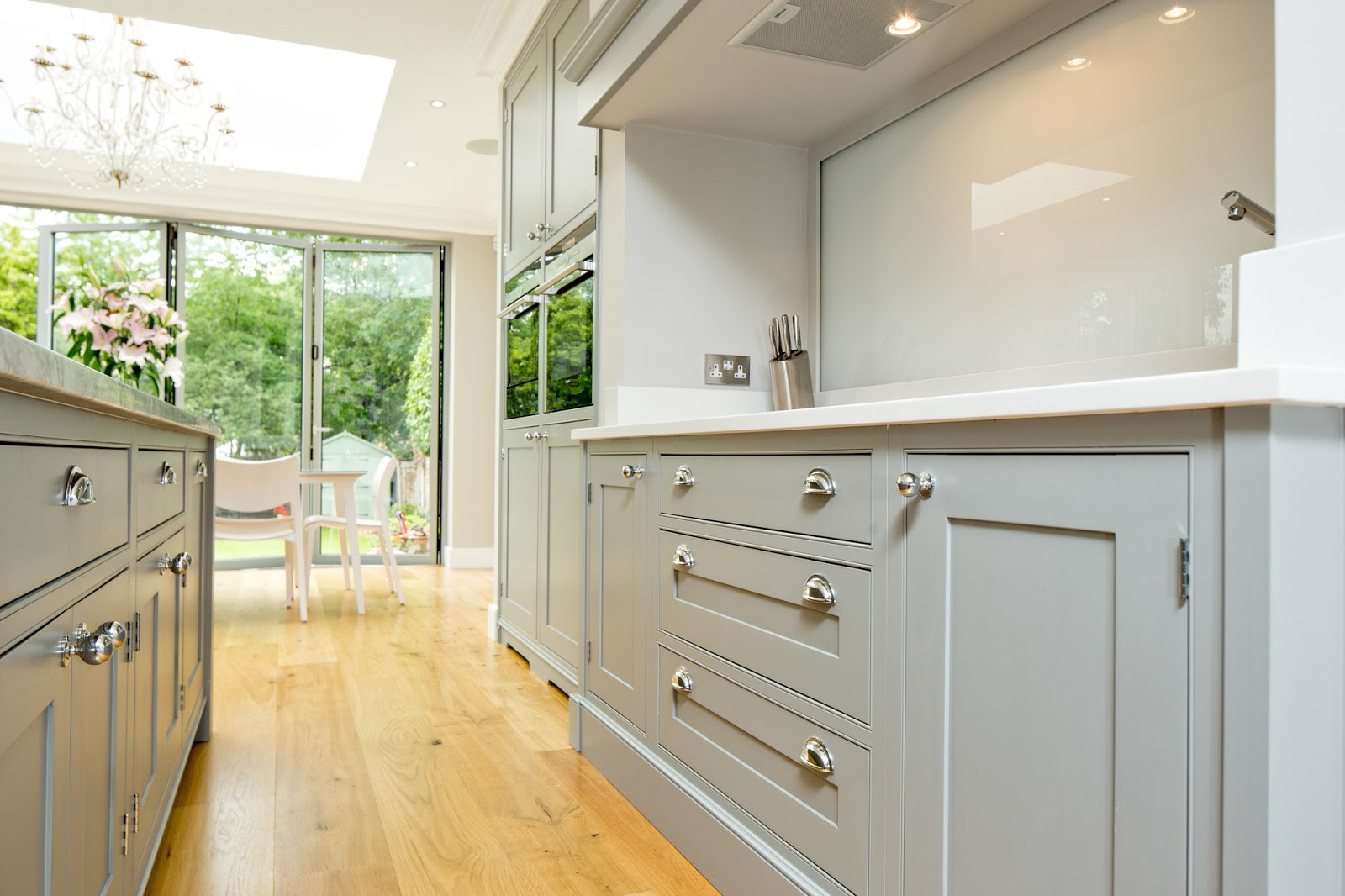 White Shaker Kitchen
 Maple & Gray Traditional Grey & White Shaker Kitchen