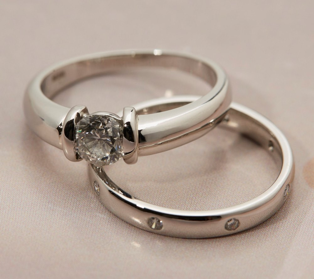 Women's Platinum Wedding Rings
 Platinum Diamond Engagement & Wedding Ring Set 582
