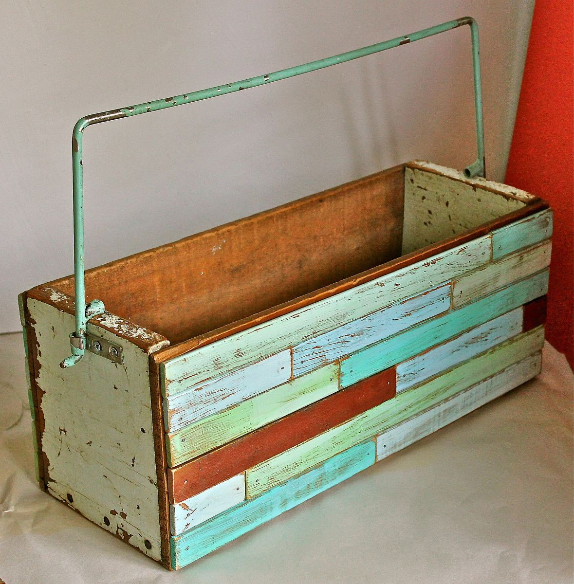 Wood Box DIY
 DIY Repurposed Wooden Boxes