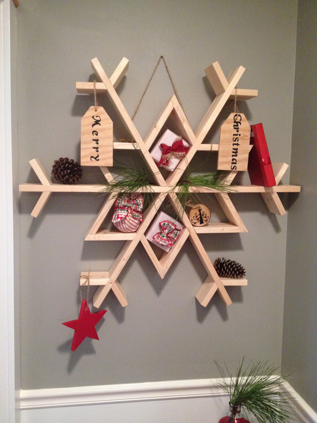 Wood Craft DIY
 Let It Snow My DIY Wooden Snowflake Shelf