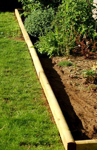 Wood Landscape Edging
 How to Install Landscape Timber Edging