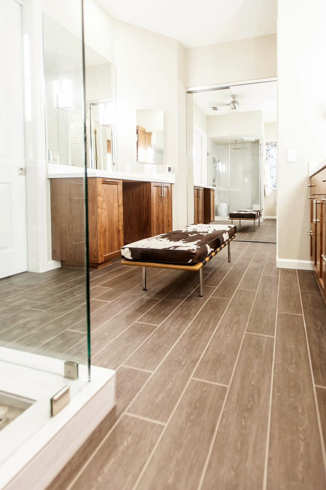 Wood Look Tile Bathroom Floor
 Wood Look Tile Why It Continues to Be a Trendsetter