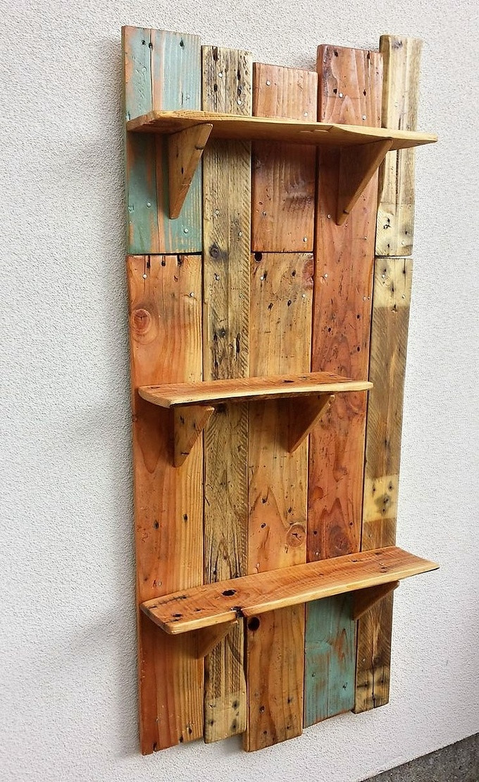 Wood Pallet Shelves DIY
 Wooden Pallets Made Kitchen Shelves