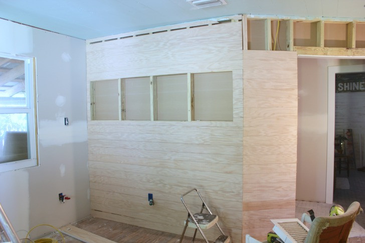 Wood Slat Wall DIY
 inexpensive DIY wood slat walls