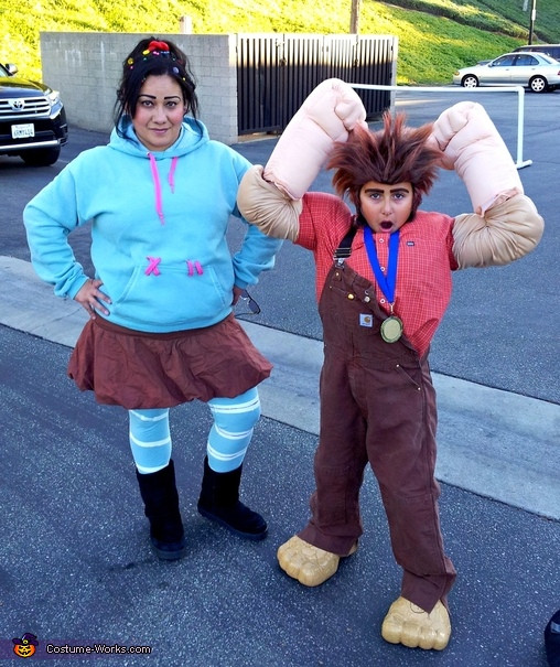 Wreck It Ralph Costumes DIY
 Wreck It Ralph and Vanellope Costume