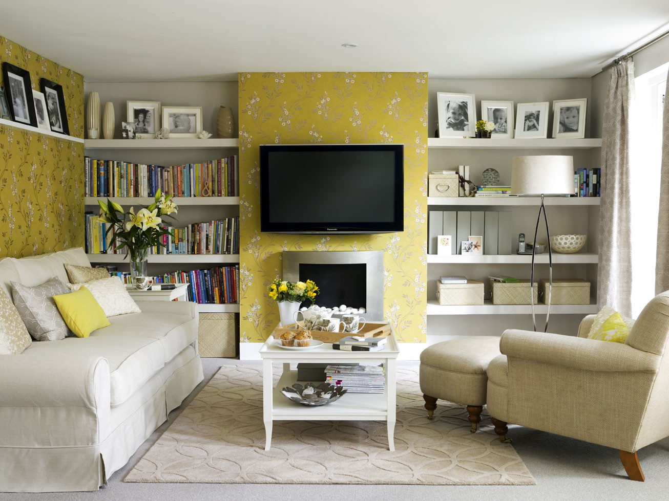 Yellow Walls Living Room
 Yellow Room Interior Inspiration 55 Rooms For Your