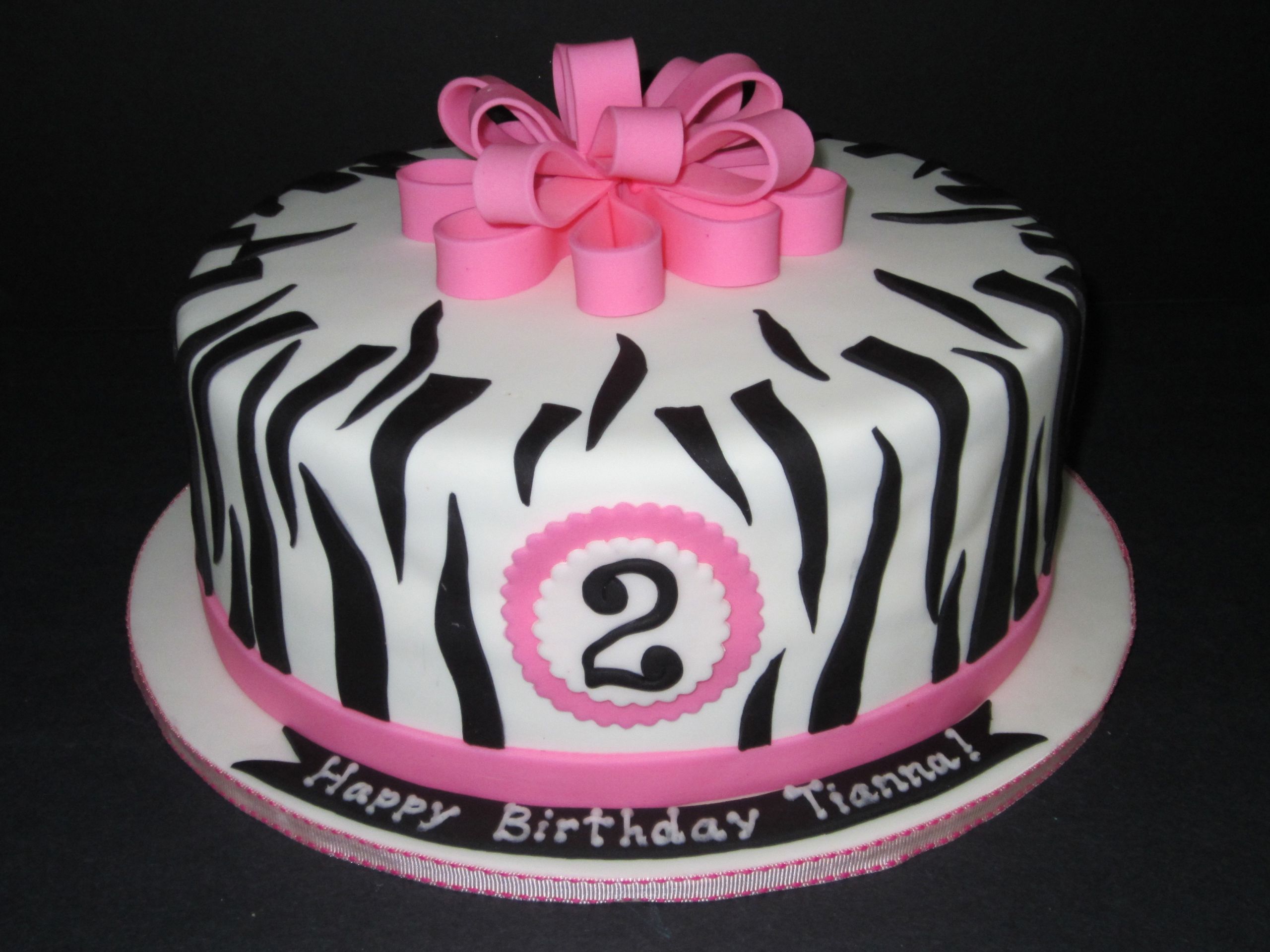 Zebra Print Birthday Cake
 Zebra Cakes – Decoration Ideas